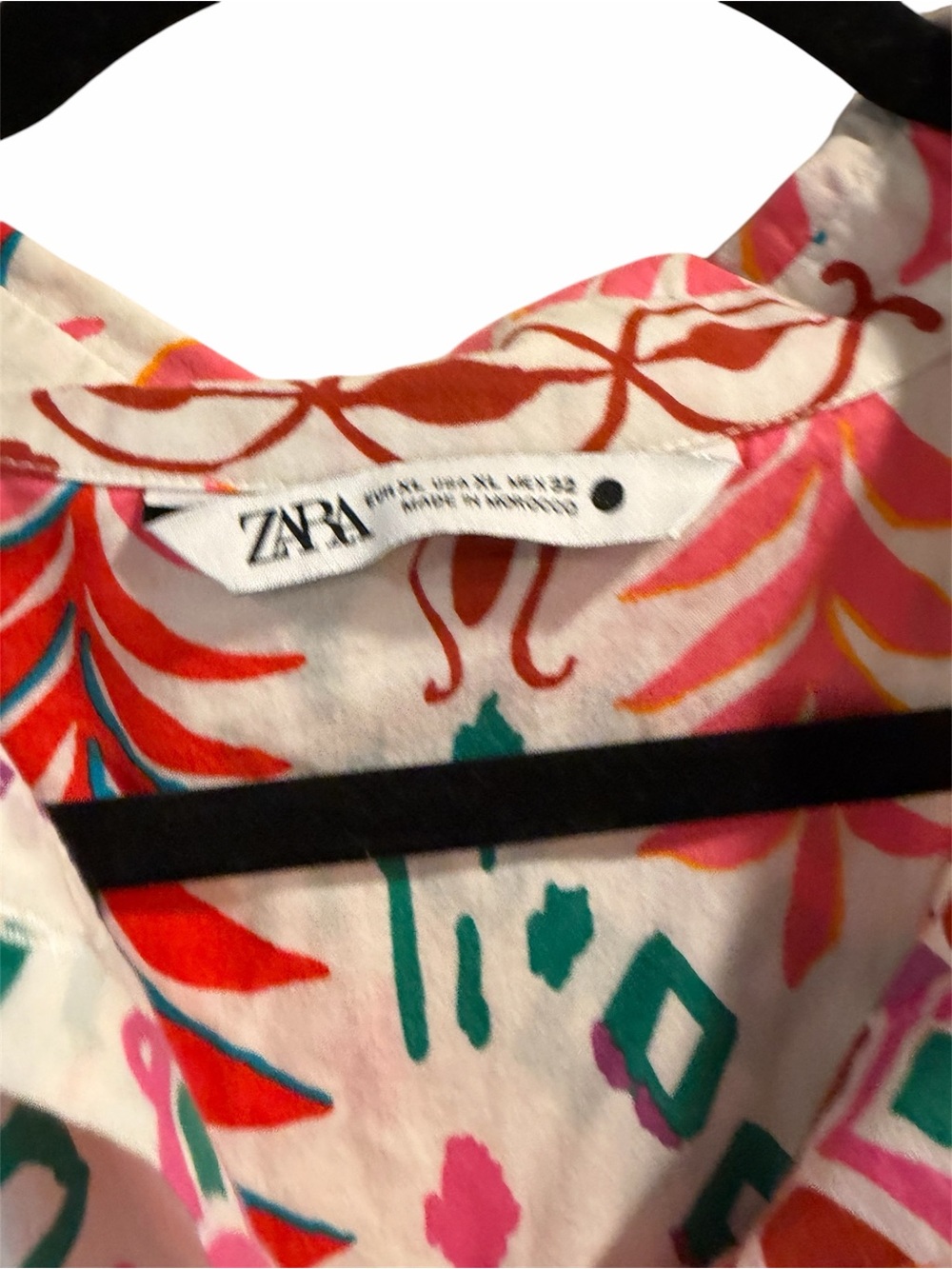 Zara Floral Tiered Button-Front Maxi Dress in Multi - Picture 3 of 6